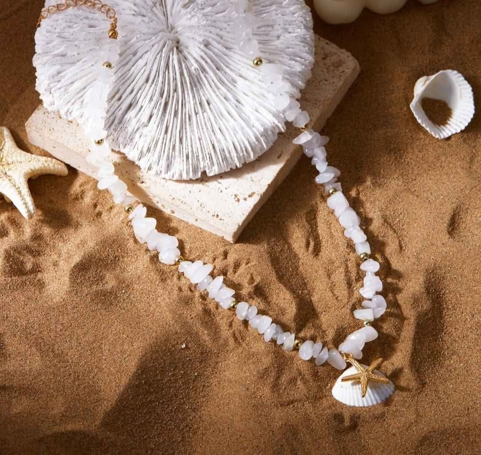 Bohemian Chic Irregular White Bead Necklace with Starfish Charm